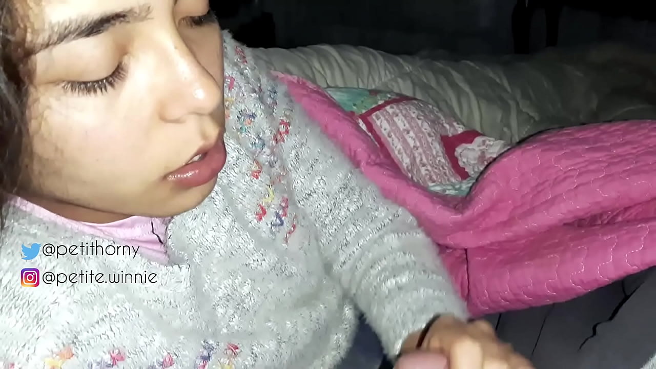 PROGUTAM SVE NAKUPULJENO MLIJEKO SVOG MUŽA - POKAZIVANJE JEZIKA SA SPERMOM